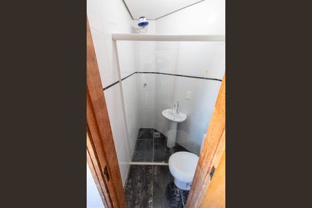 Apartamento à venda com 130m², 4 quartos e 3 vagasBANHEIRO DA ÁREA DE SERVIÇO