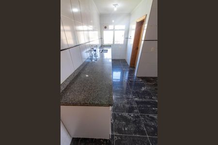 Apartamento à venda com 130m², 4 quartos e 3 vagasCOZINHA