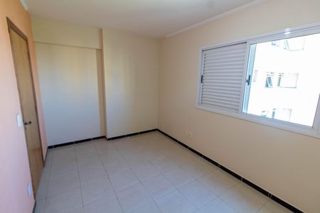 Apartamento à venda com 130m², 4 quartos e 3 vagasQUARTO 2