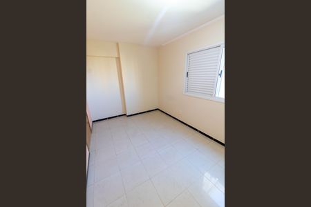 Apartamento à venda com 130m², 4 quartos e 3 vagasQUARTO 2