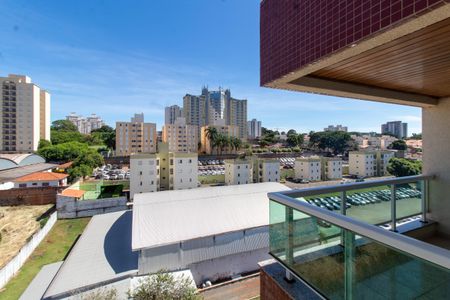 Apartamento à venda com 130m², 4 quartos e 3 vagasVISTA DO QUARTO 1