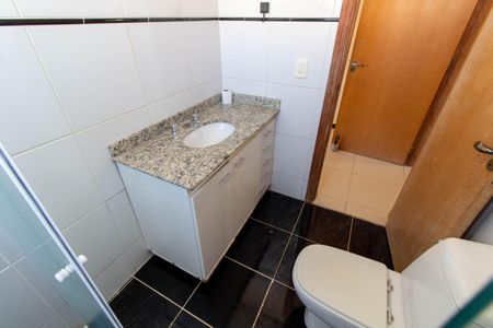 Apartamento à venda com 130m², 4 quartos e 3 vagasBANHEIRO DA SUITE