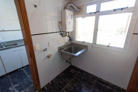 Apartamento à venda com 130m², 4 quartos e 3 vagasÁREA DE SERVIÇO