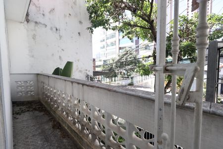 Casa à venda com 221m², 6 quartos e 1 vagaVaranda