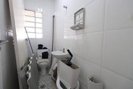 Casa à venda com 221m², 6 quartos e 1 vagaBanheiro Social