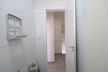 Casa à venda com 221m², 6 quartos e 1 vagaBanheiro Social