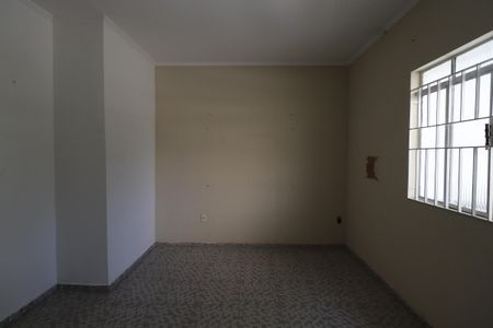 Casa à venda com 221m², 6 quartos e 1 vagaQuarto 4