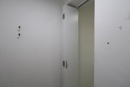 Casa à venda com 221m², 6 quartos e 1 vagaBanheiro da Suíte 2