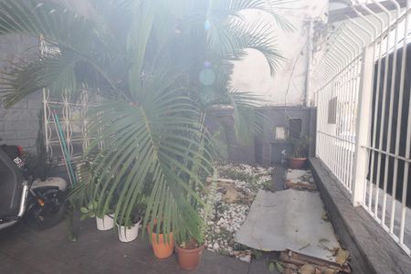 Casa à venda com 221m², 6 quartos e 1 vagaJardim