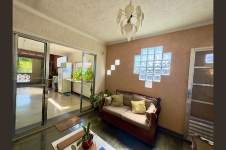 Casa para alugar com 153m², 3 quartos e sem vagaSala de estar