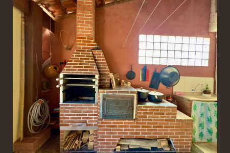 Casa para alugar com 153m², 3 quartos e sem vagaChurrasqueira