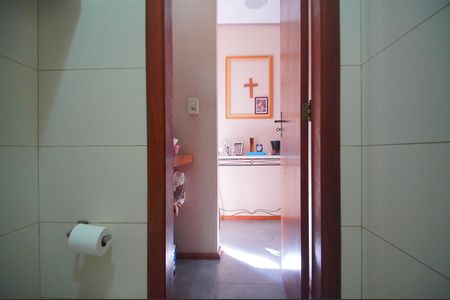 Casa à venda com 571m², 2 quartos e 3 vagasBanheiro