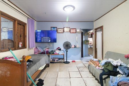 Sala de casa à venda com 4 quartos, 152m² em Hípica, Porto Alegre