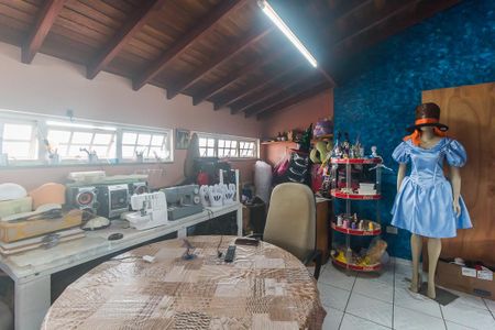 Casa para alugar com 400m², 3 quartos e 2 vagasAteliê