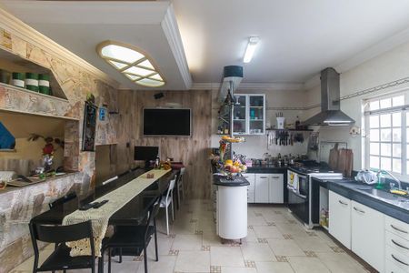 Casa para alugar com 400m², 3 quartos e 2 vagasCozinha