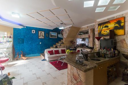 Casa para alugar com 400m², 3 quartos e 2 vagasSala