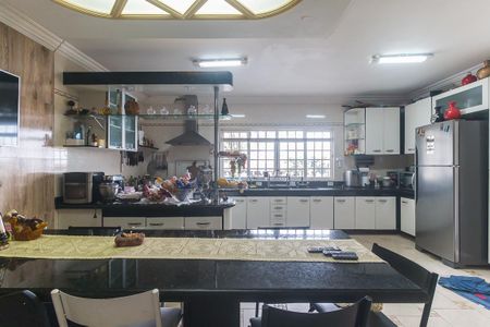 Casa para alugar com 400m², 3 quartos e 2 vagasCozinha