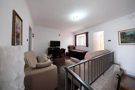 Casa à venda com 120m², 1 quarto e 2 vagasSala