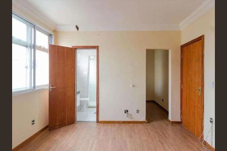 Sala de apartamento para alugar com 2 quartos, 65m² em Ipiranga, Belo Horizonte