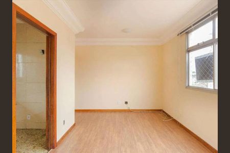 Sala de apartamento para alugar com 2 quartos, 65m² em Ipiranga, Belo Horizonte