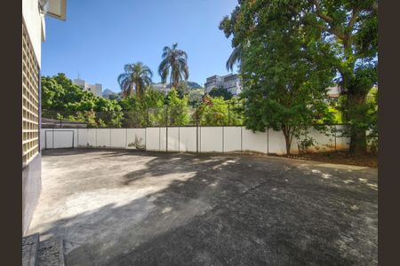 Apartamento para alugar com 80m², 2 quartos e 1 vagaÁrea comum - Playground