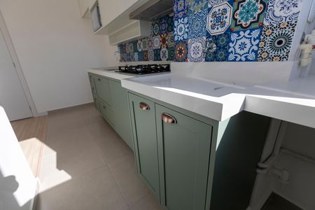 COZINHA + ÁREA DE SERVIÇO de apartamento para alugar com 2 quartos, 57m² em Conceicao, Campinas