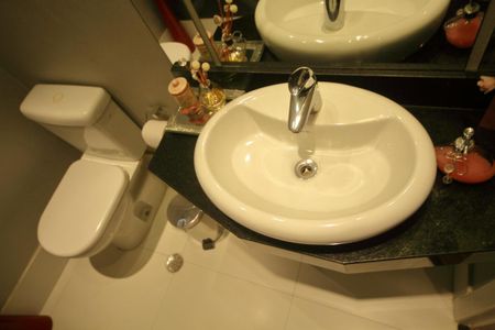 Apartamento à venda com 113m², 2 quartos e 3 vagasLavabo da sala 