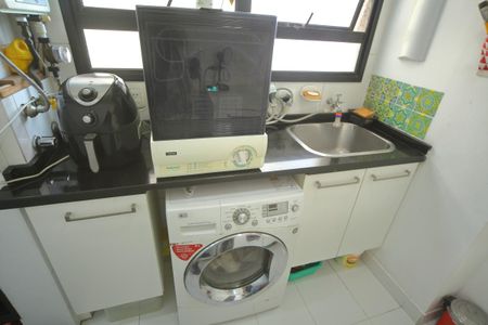 Apartamento à venda com 113m², 2 quartos e 3 vagasÁrea de Serviço