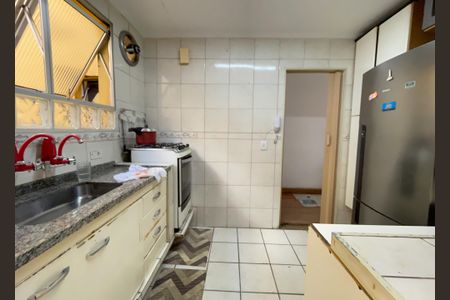 Apartamento à venda com 84m², 3 quartos e 2 vagasCozinha - Armários