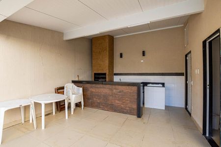 Casa à venda com 100m², 2 quartos e 1 vagaÁrea comum