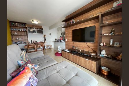 Apartamento para alugar com 77m², 3 quartos e 1 vagaSala