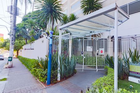 Apartamento para alugar com 77m², 3 quartos e 1 vagaFachada e portaria