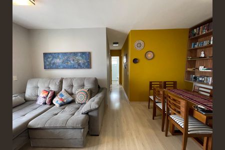 Apartamento para alugar com 77m², 3 quartos e 1 vagaSala