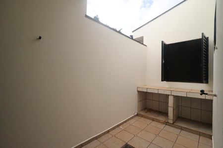 Casa para alugar com 90m², 2 quartos e 2 vagasÁrea de Serviço