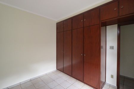 Casa para alugar com 90m², 2 quartos e 2 vagasQuarto