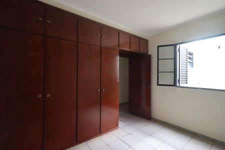 Casa para alugar com 90m², 2 quartos e 2 vagasQuarto