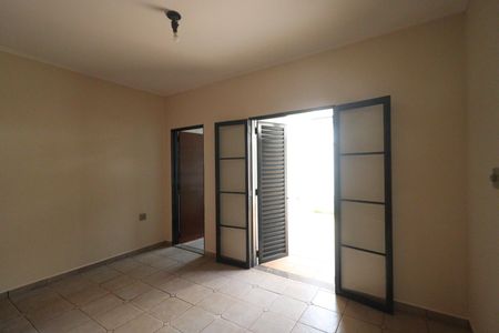 Casa para alugar com 90m², 2 quartos e 2 vagasSuite