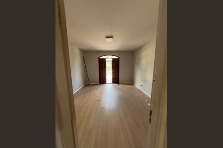 Foto 02 de casa à venda com 2 quartos, 125m² em Vila Harmonia, Guarulhos