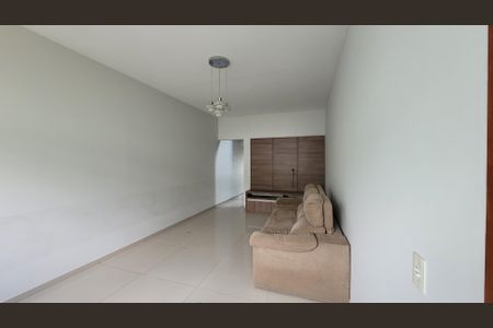 Sala de casa para alugar com 2 quartos, 167m² em Jardim Amazonas, Itaquaquecetuba
