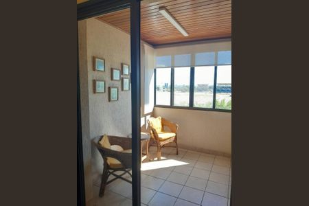 Varanda da sala  de apartamento para alugar com 3 quartos, 78m² em Cristal, Porto Alegre