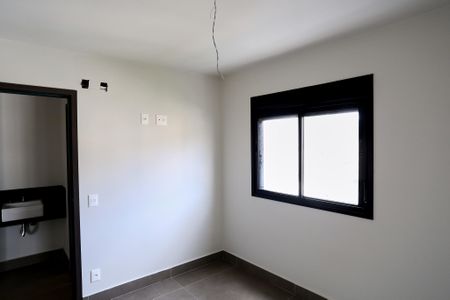 Quarto de kitnet/studio à venda com 1 quarto, 40m² em Santa Efigênia, Belo Horizonte