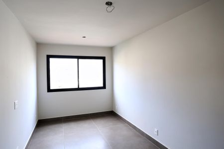 Sala de kitnet/studio à venda com 1 quarto, 40m² em Santa Efigênia, Belo Horizonte