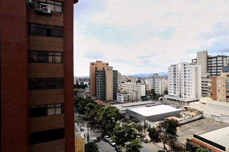 Vista da Sala de kitnet/studio à venda com 1 quarto, 40m² em Santa Efigênia, Belo Horizonte