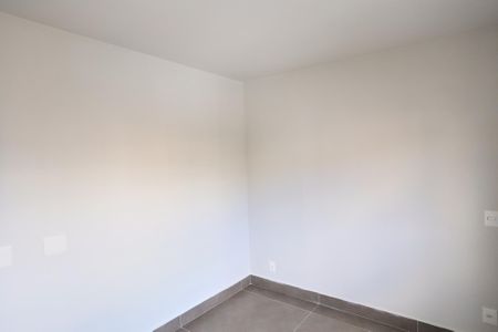 Quarto de kitnet/studio à venda com 1 quarto, 40m² em Santa Efigênia, Belo Horizonte