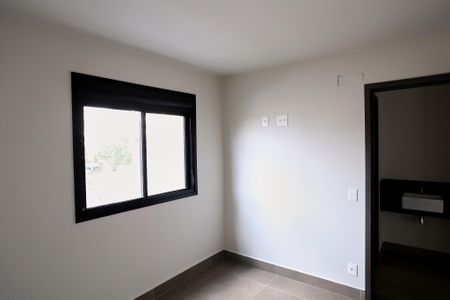 Quarto de kitnet/studio à venda com 1 quarto, 40m² em Santa Efigênia, Belo Horizonte
