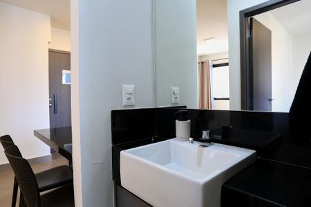 Banheiro de apartamento para alugar com 1 quarto, 40m² em Santa Efigênia, Belo Horizonte