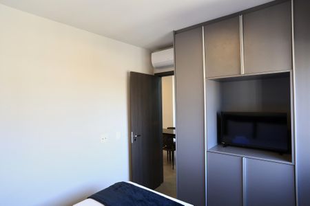 Quarto de kitnet/studio para alugar com 1 quarto, 40m² em Santa Efigênia, Belo Horizonte