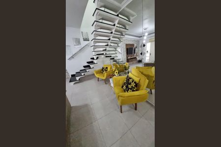 Sala de casa para alugar com 2 quartos, 142m² em Residencial Parque dos Sinos, Jacareí