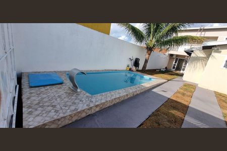 Casa para alugar com 142m², 2 quartos e 2 vagasÁrea externa