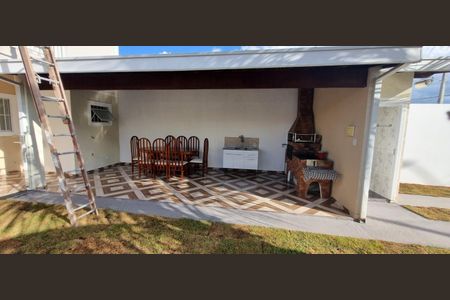 Casa para alugar com 142m², 2 quartos e 2 vagasÁrea externa